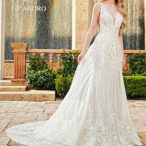 Lo’adoro by Rachel Allan wedding dress